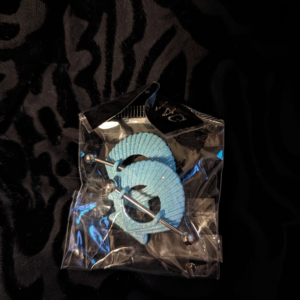 Pair of 14 gauge Blue Seashell Nipple shields